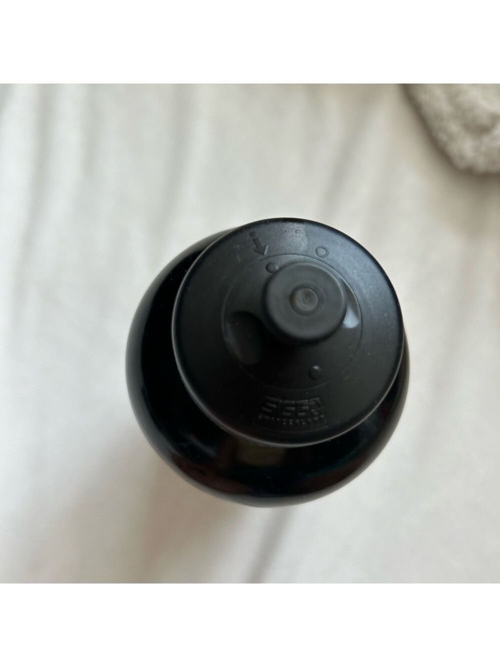 Lululemon Sigg Water Bottle Large Black - Picture 3 of 4